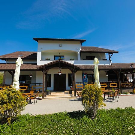 Popasul Montan Hotel Avrig Exterior foto