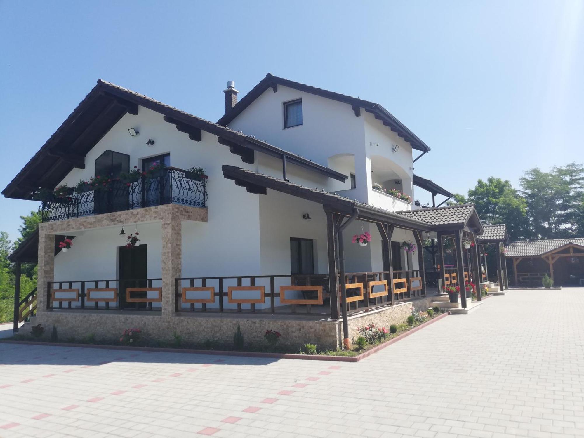 Popasul Montan Hotel Avrig Exterior foto